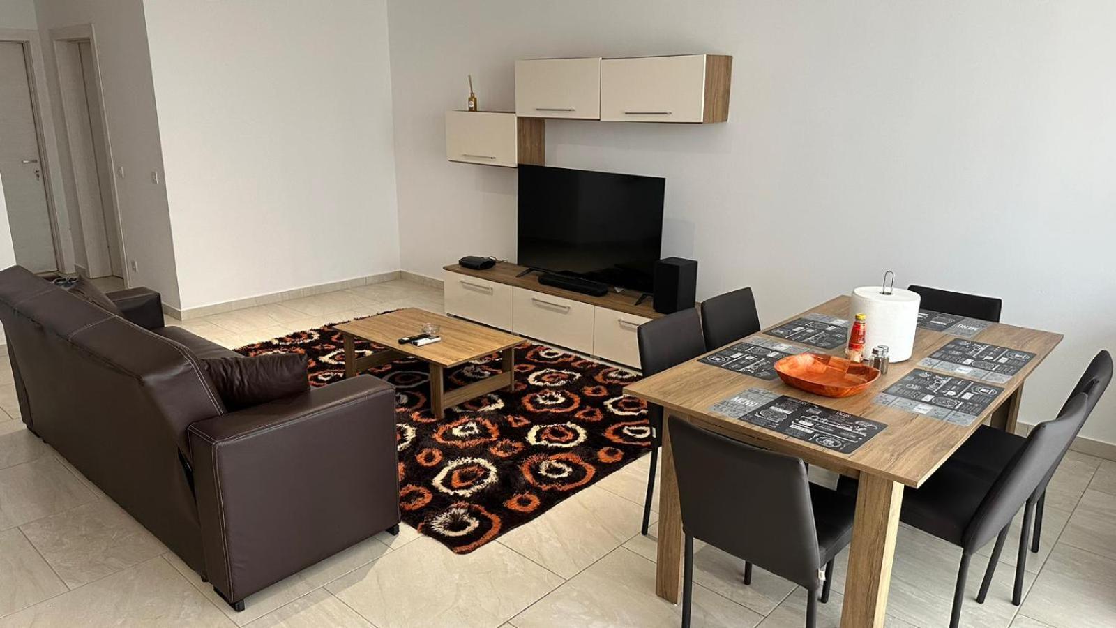 Your Elegant Home Away From Home Shared Apartment Only With Host Żebbuġ Exterior foto
